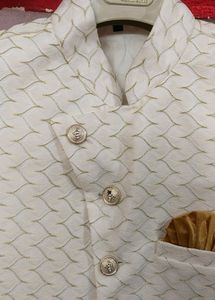 Mens Sherwani Suit At New Condition