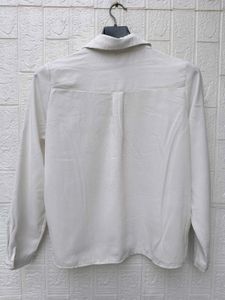 New with tag Chic White Oversized Button-Down Shir