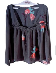 beutiful combo 3 top Off-Shoulder Ruffle To