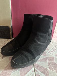 Stylish Black Ankle Boots with any one socks