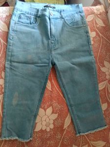 Light Blue Cropped Denim Jeans