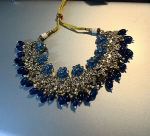 Stunning Blue Stone &amp; Pearl Necklace