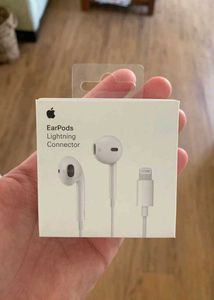 100% Original Apple Earphones Lightning & C type