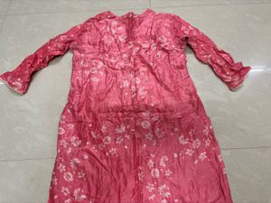 Elegant Pink Floral Print Long Kurti
