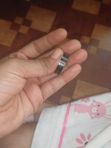 Chic Ring with Crystal Accent