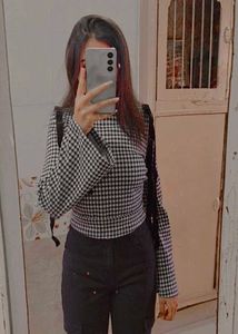 Savana Black &amp; White Checkered Bow Top |