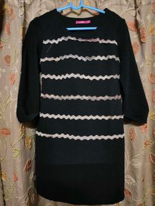 Chic Black Textured Dress with Lace Trim