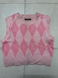 pink cute argyle patterned vest.