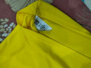 Puma Yellow T-Shirt original with only tag detach