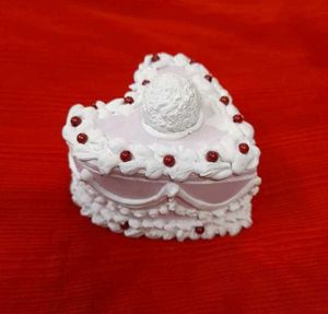 Kawai Cake with Ice Cream on Top Trinket Box