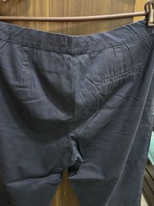 Classic Navy Cropped Pants