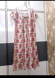 New Nightgown/Nighty/Maxi/Floral Nightdress
