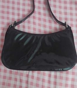 🖤Shiny Black Buckle Shoulder Bag🖤