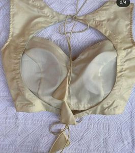 back circle shape blouse padded 330