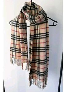 Aunthetic Burberry Scarf - Classic Style