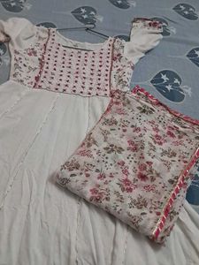 White Floral Print Kurta with Dupatta