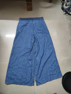 UNIQLO  Mega Wide Leg baggy Denim Jeans