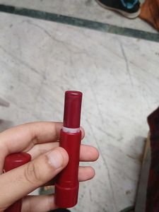 DOT &amp; KEY Lip Balm - cherry crimson with SPF 50+