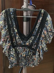 Floral Print V-Neck Top