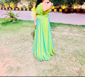 Green One-Shoulder Crop Top Dress