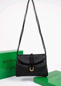 Bottega slingbags