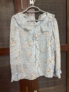 Chic Floral Ruffle Blouse