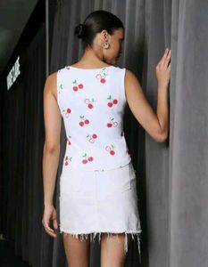 SheinWhite Cherry Print Tank Top