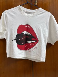 Graphic Crop T-Shirt