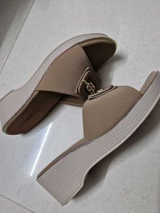 Stylish Bobby Slides - Comfortable &amp; Chic