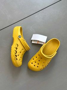 *CROCS*