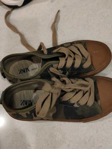 Stylish Camouflage Sneakers