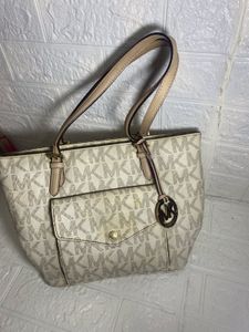 Authentic Michael Kors jet set Tote Bag