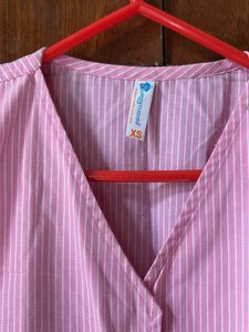 pink vest top