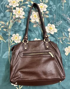100% ORIGINAL LEATHER Bag by METRO