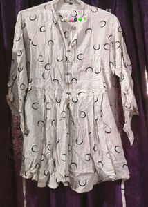 Chic Crescent Moon Print Tunic Top