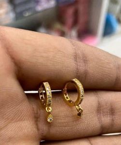 Sparkling Gold Hoop Earrings