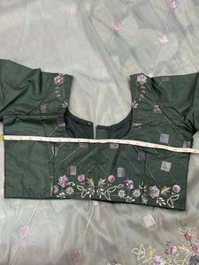 New- Elegant 🌪️Grey 💎Saree with Pink Embroidery
