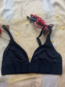 White And Black 0 Size Bra