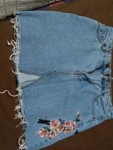 denim skirt