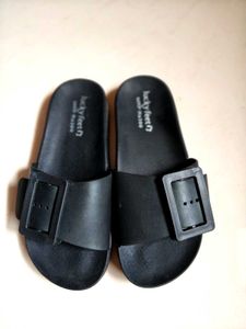 Black Flipflops All Season