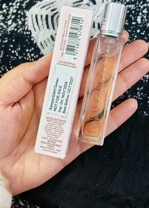 Givenchy Irresistible Eau de Parfum Nude Velvet