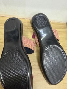 Stylish Pink &amp; Black Flat Sandals