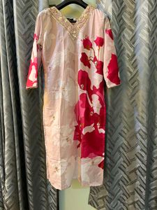 Beautiful Floral Print Kurta