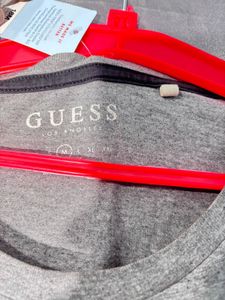 Guess Men's Graphic T-Shirt