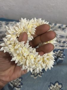 White Gajra Rubber band
