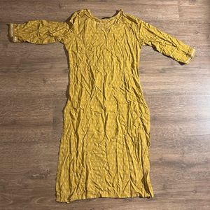 2 Avaasa Long kurtas combo