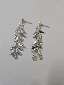 Silver Leaf Dangle Earrings