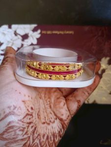 Elegant Gold plated Red pola Bangles