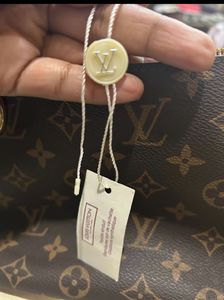 Clearance Sale-LV Bag- Looks Like Original