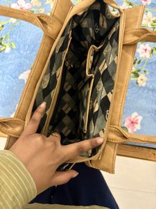 Stylish Tan Handbag
